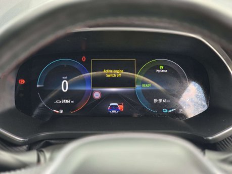 Renault Captur 1.6 E-TECH 9.8kWh RS Line SUV 5dr Petrol Plug-in Hybrid Auto Euro 6 (s/s) ( 31