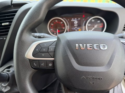 Iveco Daily 2.3D HPI 14V 35C 3450 HiMatic Euro 6 (s/s) 2dr, Curtain Side, MWB L2, DRW 35