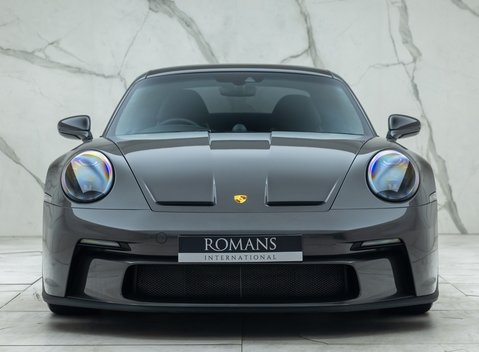 Porsche 911 GT3 TOURING (992) 7