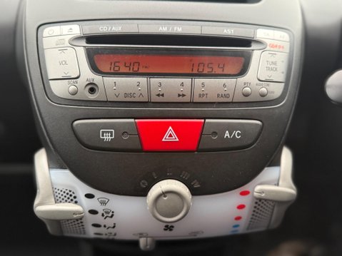 Toyota Aygo 1.0 VVT-i Move Euro 5 5dr 23