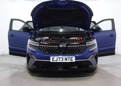 Renault Austral 1.2 Austral Techno Espirit Alpine HEV Auto 5dr 55