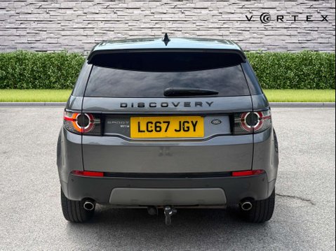 Land Rover Discovery Sport 2.0 Discovery Sport Black HSE TD4 Auto 4WD 5dr 6
