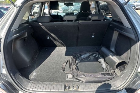 Hyundai KONA 39kWh Premium SUV 5dr Electric Auto (10.5kW Charger) (136 ps) 48