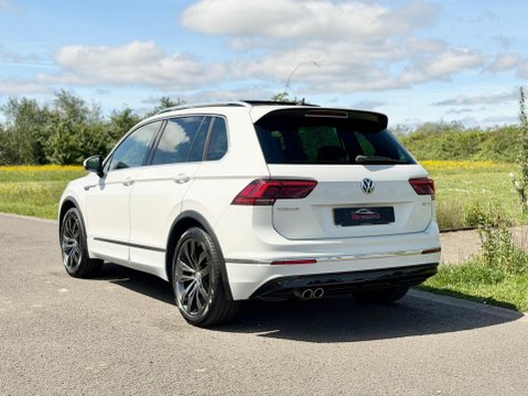 Volkswagen Tiguan 2.0 TDI R-Line Euro 6 (s/s) 5dr 12