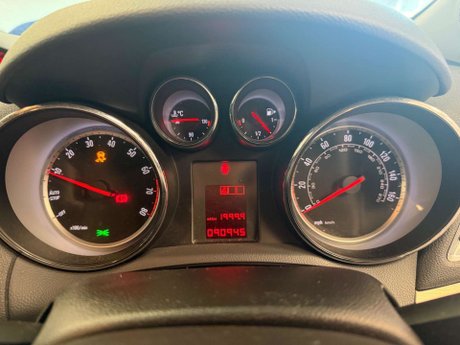 Vauxhall Mokka 1.6i SE 2WD Euro 6 (s/s) 5dr 30