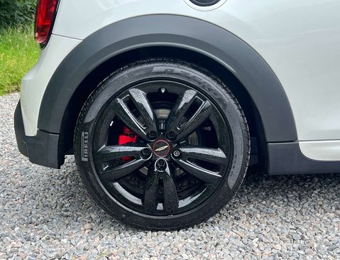 Mini Hatch 2.0 John Cooper Works Auto 3dr 13