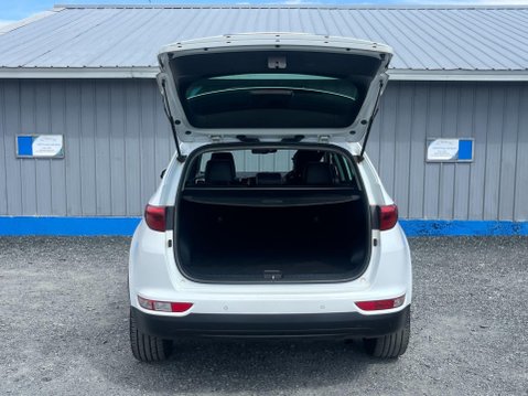 Kia Sportage 1.7 CRDi 3 Euro 6 (s/s) 5dr 4