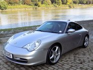 Porsche 911 Carrera 2 23