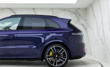 Porsche Cayenne Turbo S E-Hybrid 29