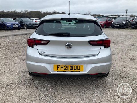 Vauxhall Astra 1.2 Turbo SRi Euro 6 (s/s) 5dr 7