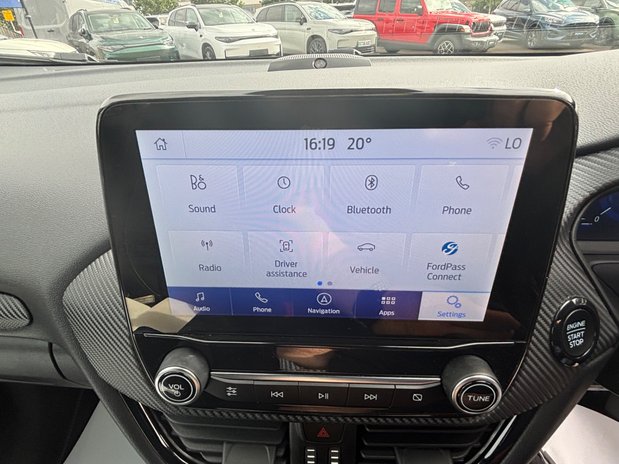 Ford Puma VIVID RUBY EDITION 31