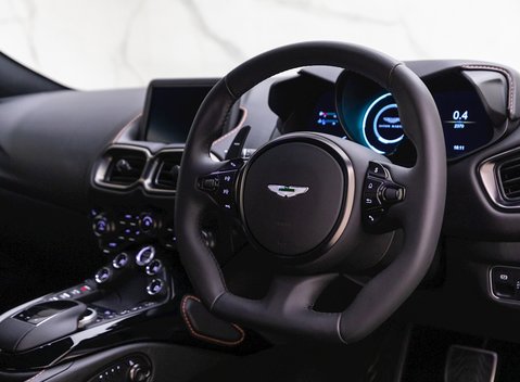 Aston Martin V8 Vantage 9