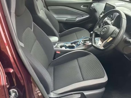 Nissan Juke 1.0 DIG-T N-Connecta SUV 5dr Petrol DCT Auto Euro 6 (s/s) (114 ps) 22