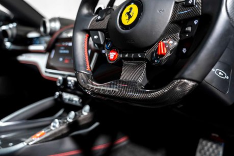 Ferrari GTC4 Lusso V12. WARRANTY. CARBON FIBRE INTERIOR. PANORAMIC ROOF. PASSENGER DISPLAY. 32