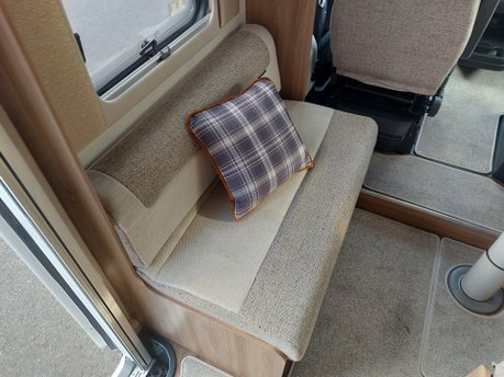 Swift Escape 694 2022 13