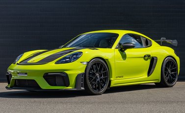 Porsche Cayman GT4 RS (718) 2