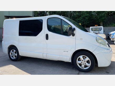 Renault Trafic 2.0 TD dCi SL27 Panel Van 4dr Diesel Manual L1 H1 (214 g/km, 115 bhp)