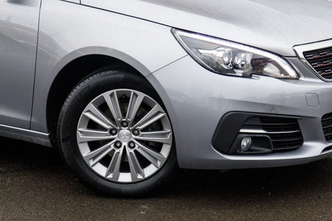 Peugeot 308 PURETECH S/S ALLURE DIGITAL 11