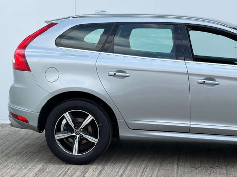 Volvo XC60 2.4 XC60 R-Design Luxury Nav D5 AWD Auto 4WD 5dr 10