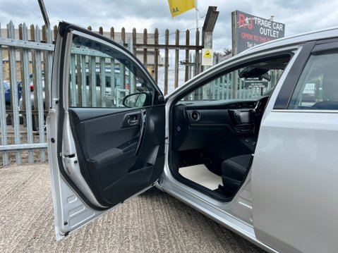 Toyota Auris VVT-I ICON TOURING SPORTS TSS 63