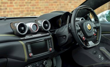 Ferrari California T 17