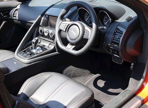 Jaguar F-Type S V8 Convertible 12