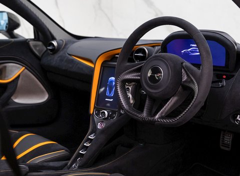 McLaren 720S Performance 10