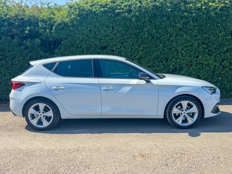 SEAT Leon 1.0 TSI EVO FR Hatchback 5dr Petrol Manual Euro 6 (s/s) (110 ps) 32