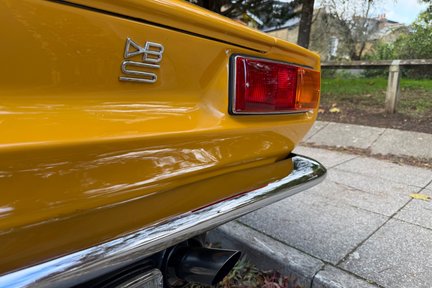 Aston Martin DBS Vantage 1 of 9 Bahamas Yellow 15