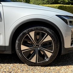 Polestar 2 BASE 1