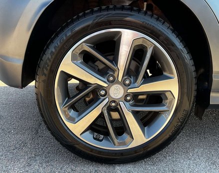 Hyundai KONA 1.6 Kona Premium GT 4x4 Semi-Auto 4WD 5dr 15