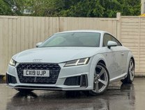 Audi TT 2.0 TFSI 40 S line Coupe 3dr Petrol S Tronic Euro 6 (s/s) (197 ps) 2