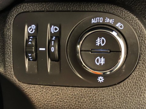 Vauxhall Combo Life 1.5 Turbo D BlueInjection Energy XL MPV Euro 6 (s/s) 5dr (7 Seat) 18