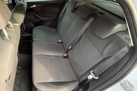 Ford Focus ZETEC S TDCI 28