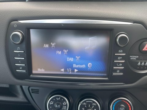 Toyota Yaris 1.0 VVT-i Icon Euro 6 5dr 21