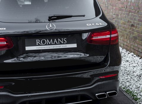 Mercedes-Benz GLC 63 S 4Matic 25