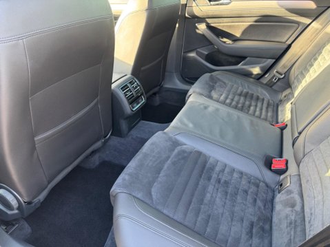 Volkswagen Passat 1.8 TSI GT Estate 5dr Petrol DSG Euro 6 (s/s) (180 ps) 27