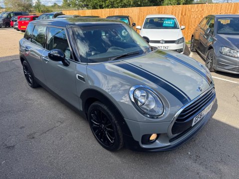 Mini Clubman COOPER BLACK 2