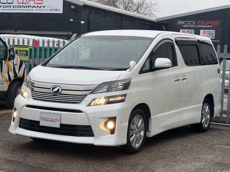 Toyota Vellfire GOLDEN EYES II V6 2