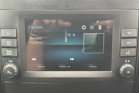Mercedes-Benz Vito 114 Progressive L2 Panel Van - Air Con / Rear Camera 26