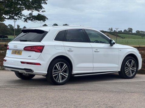 Audi Q5 2.0 TDI 40 S line S Tronic quattro Euro 6 (s/s) 5dr 4