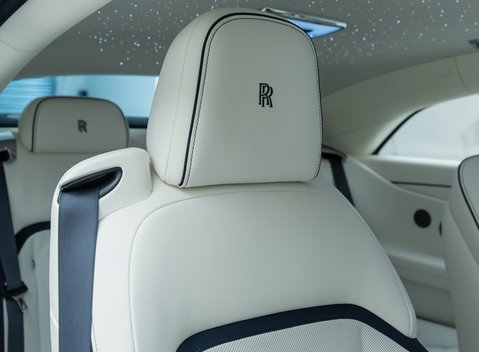 Rolls-Royce Spectre 15