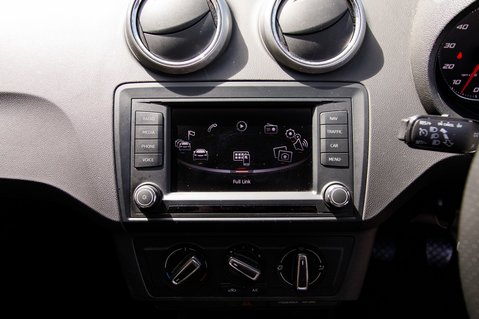SEAT Ibiza TSI FR TECHNOLOGY 22