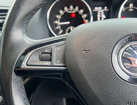 Skoda Yeti 2.0 Yeti Outdoor Laurin & Klement TDI SCR 4x4 Semi-Auto 4WD 5dr 23