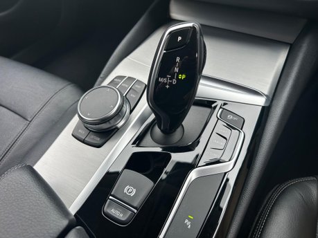 BMW 5 Series 520i Se Touring Auto Euro 6 S/S 184hp 14