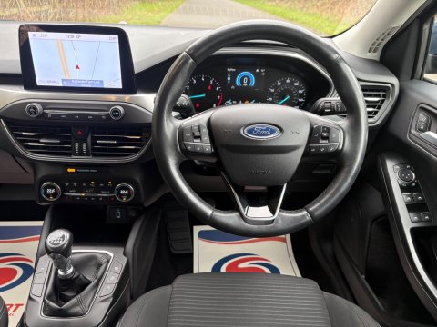 Ford Focus TITANIUM 2