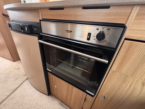 Bailey Approach Advance 665 41