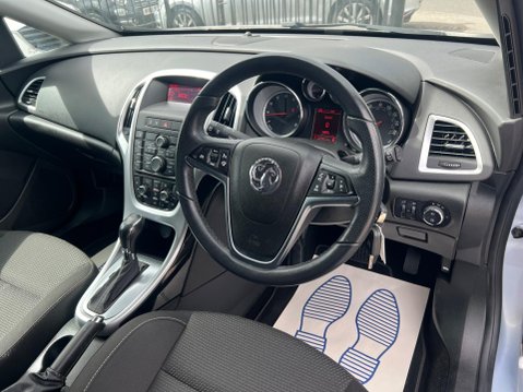 Vauxhall Astra 1.6 16v SRi Auto Euro 5 5dr 17