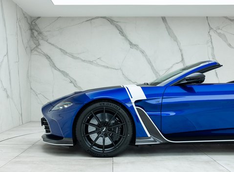Aston Martin V12 Vantage Roadster 52