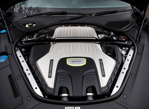 Porsche Panamera Turbo S E-Hybrid 32
